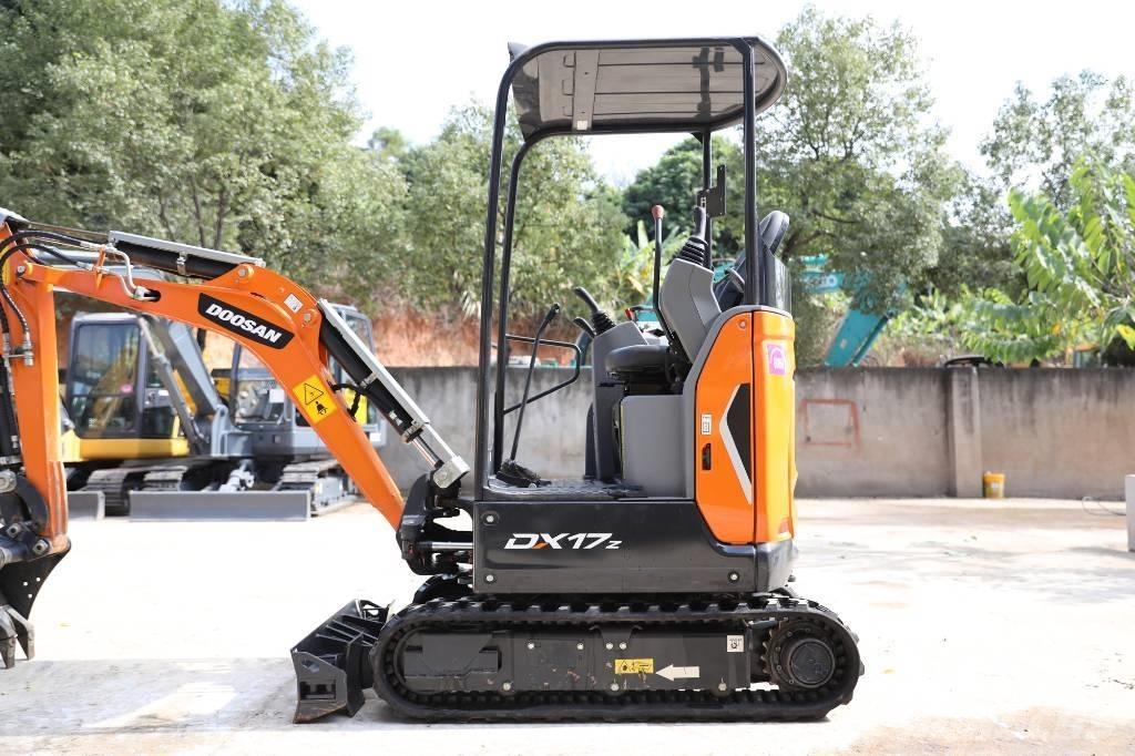 Doosan DX 17 Roomikekskavaatorid