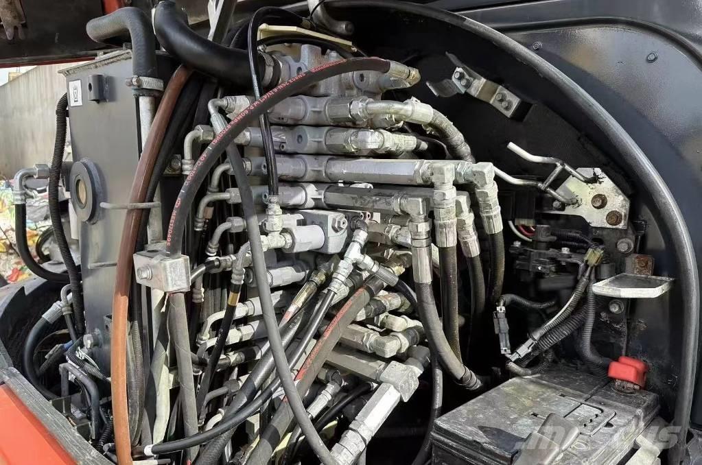 Kubota 163 Roomikekskavaatorid