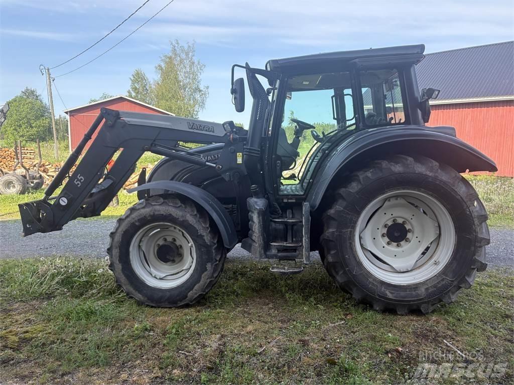 Valtra N122 Traktorid