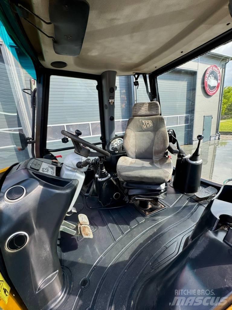 JCB 3 CX Ekskavaatorlaadurid