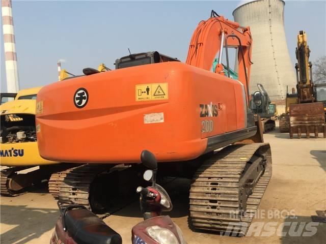 Hitachi ZX 200 Roomikekskavaatorid