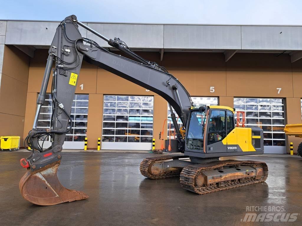Volvo EC 200 EL Roomikekskavaatorid