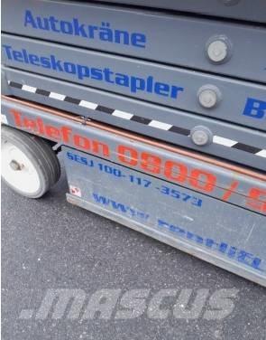 SkyJack SJ III 4626 Käärtõstukid
