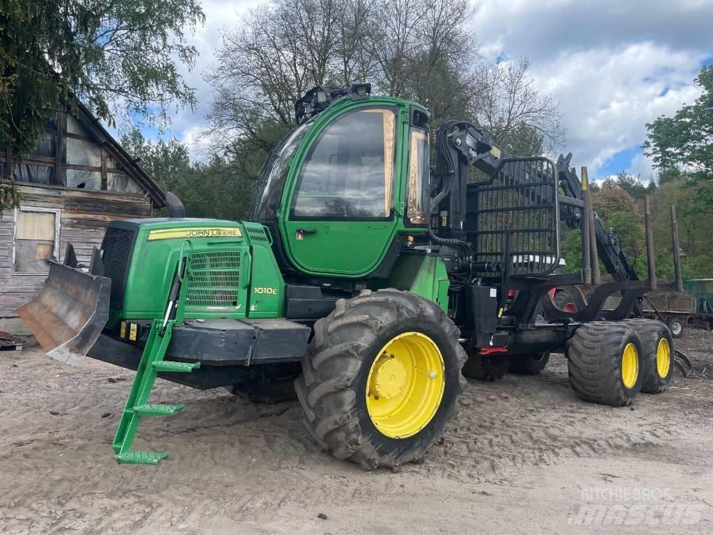 John Deere 1010 E Forwarderid