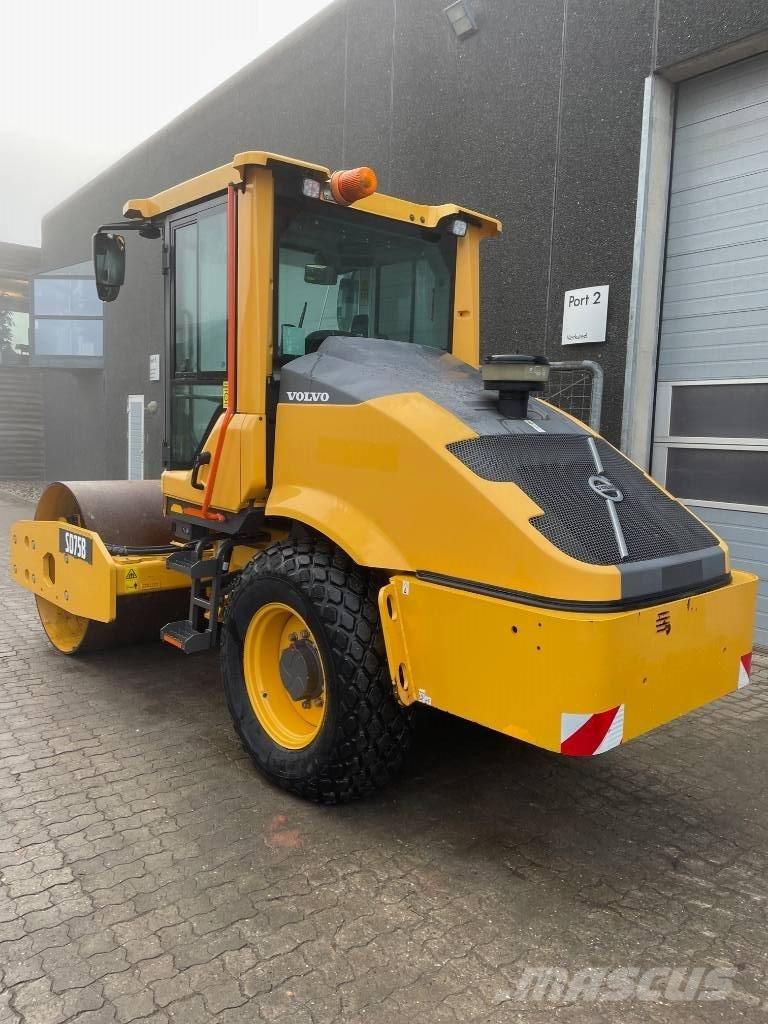 Volvo SD75B Ühe trumliga rullid