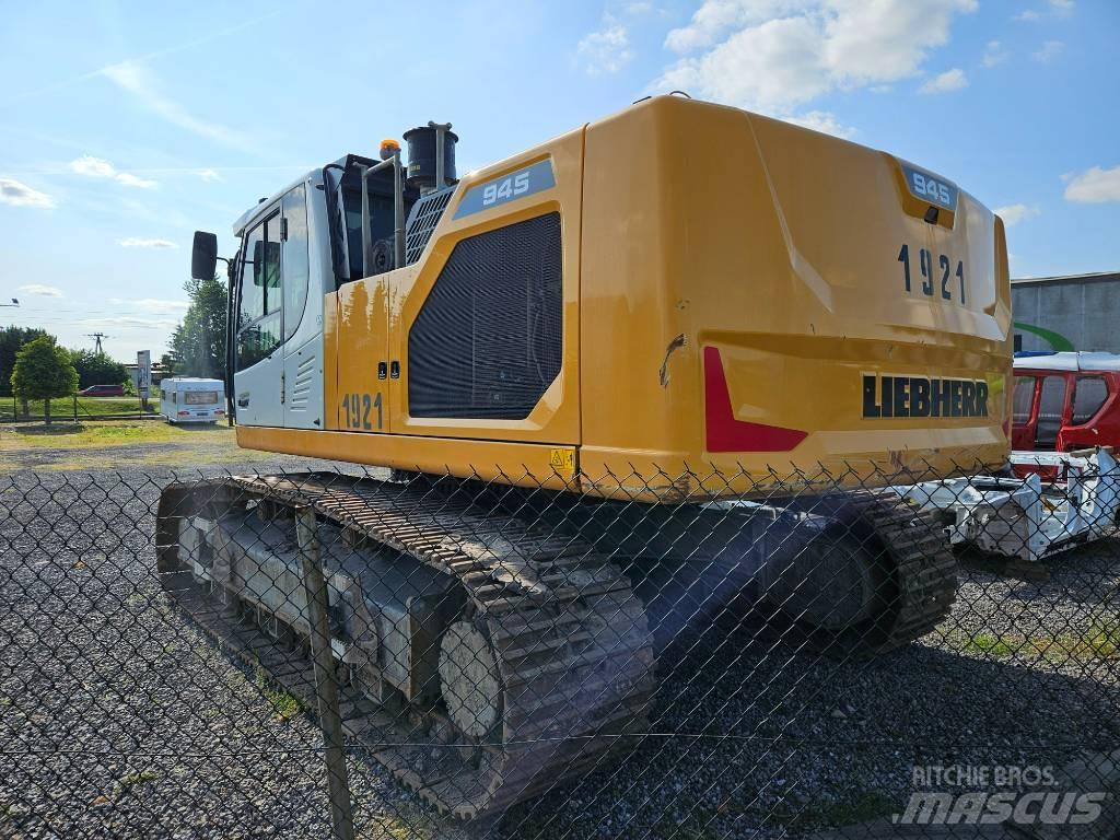 Liebherr R 945 Roomikekskavaatorid