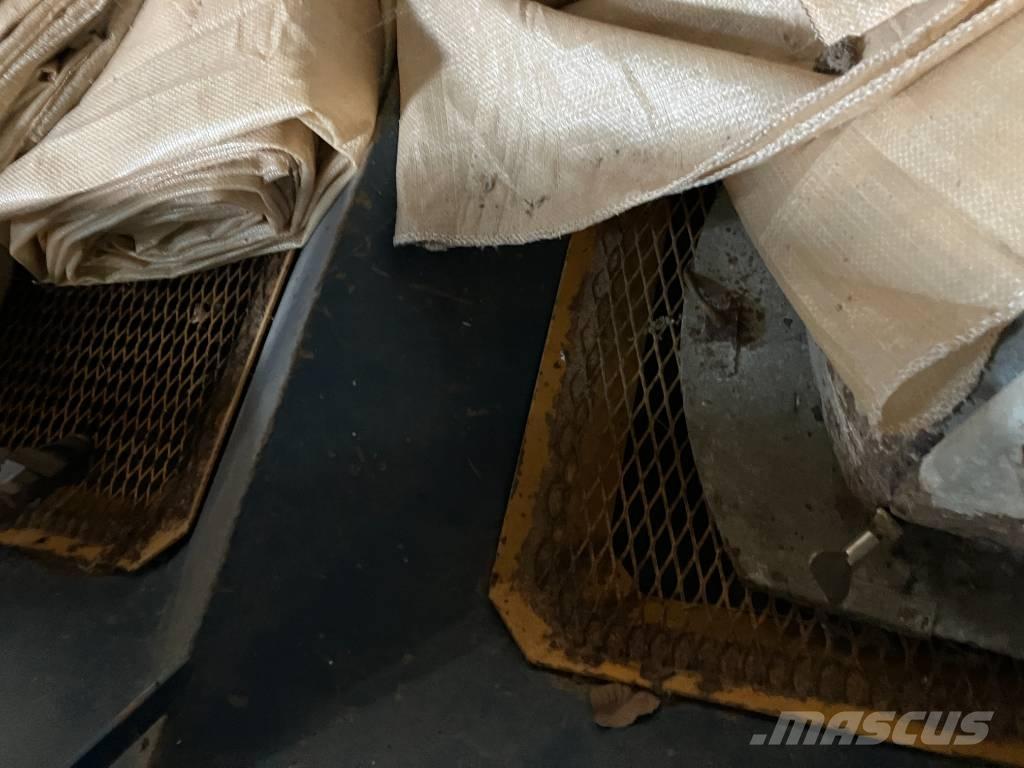 Bogballe D1000 Sõnnikulaoturid