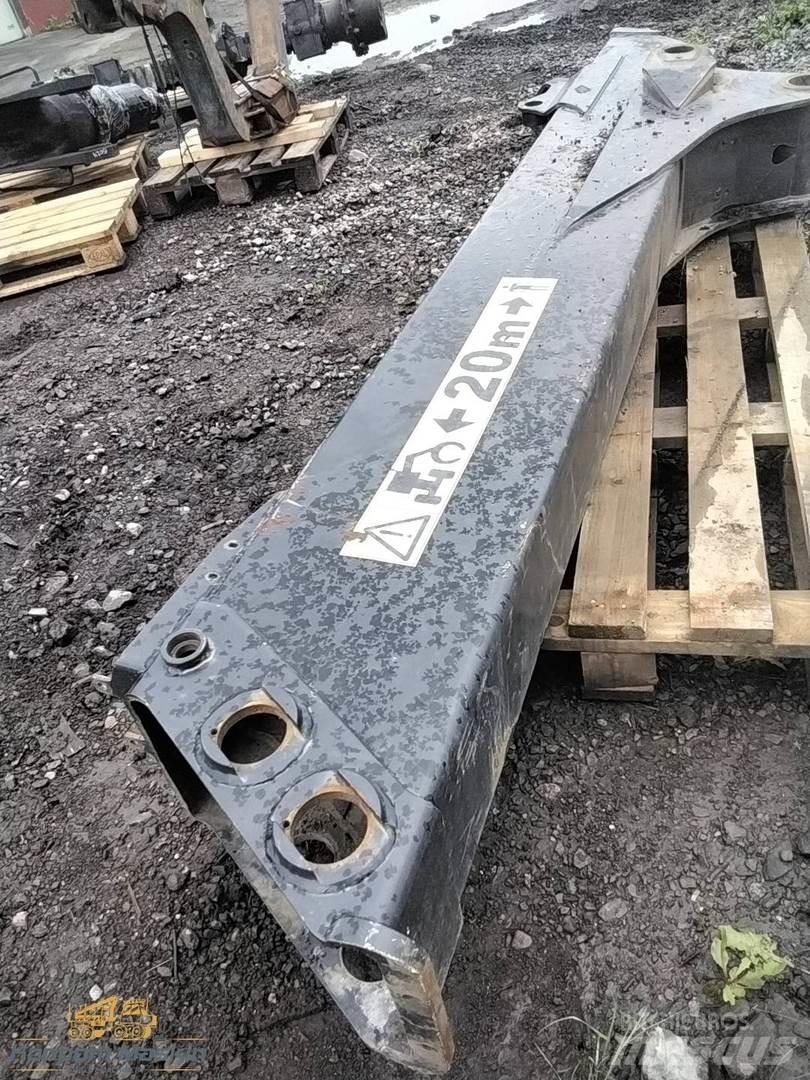 Komatsu 165 Forvarderi kraanad