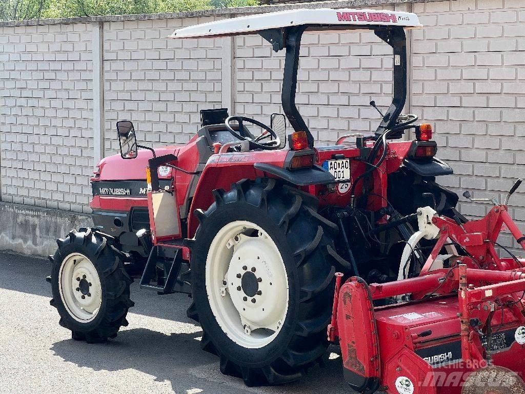 Mitsubishi MT368 Traktorid