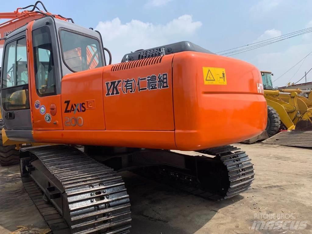 Hitachi zx200 Roomikekskavaatorid