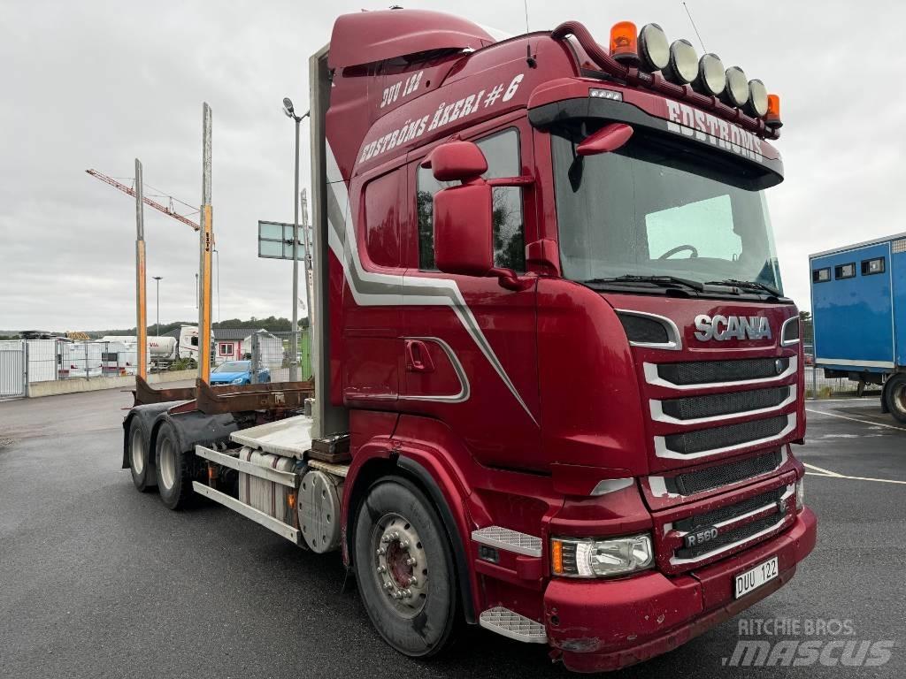 Scania R 560 Metsaveokid