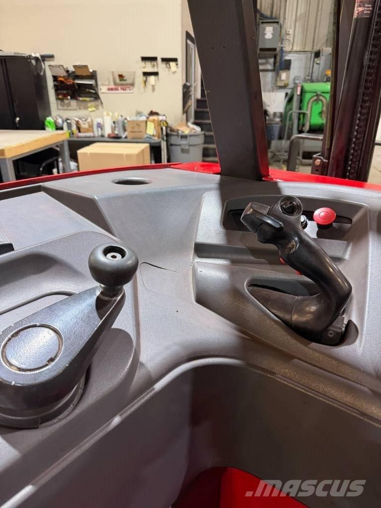 Raymond 410C30TT Lükandmastiga tõstukid