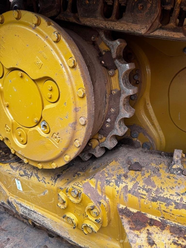 CAT D 6 LGP Buldooserid