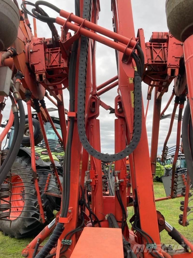 Kuhn GA 15021 Iseliikuvad niidukid-vaalutid