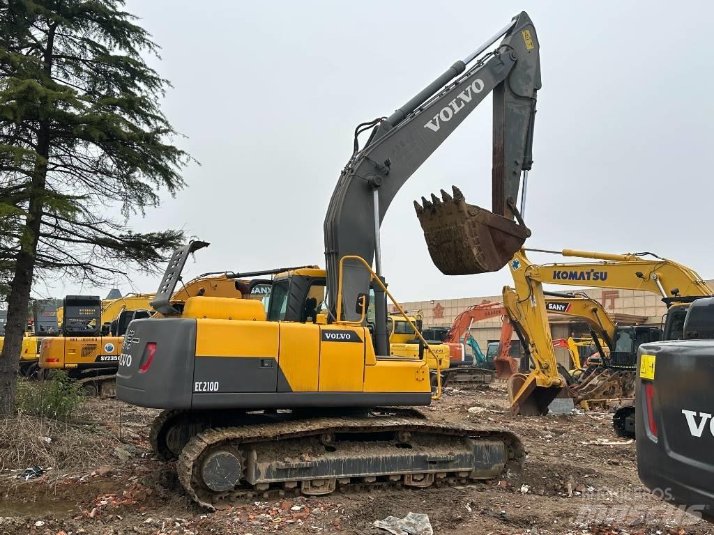 Volvo EC 210 Roomikekskavaatorid