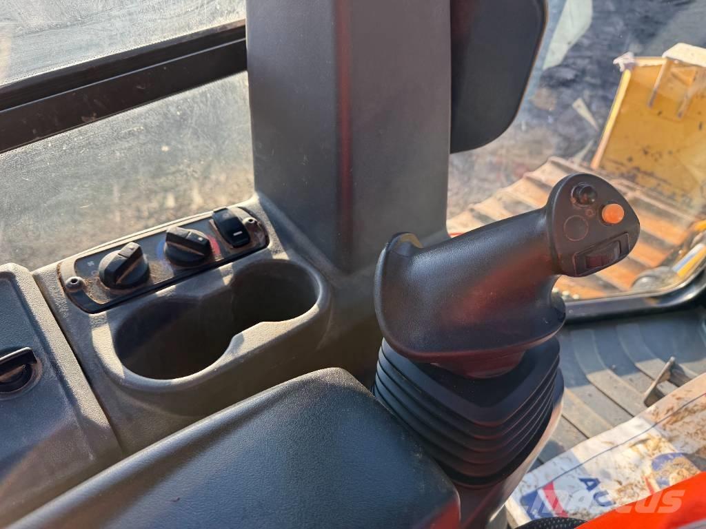 CAT D 3 Next Gen Buldooserid