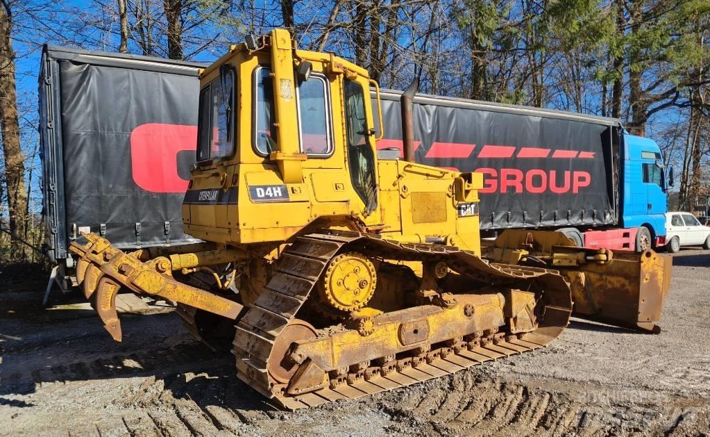 CAT D 4 H Buldooserid