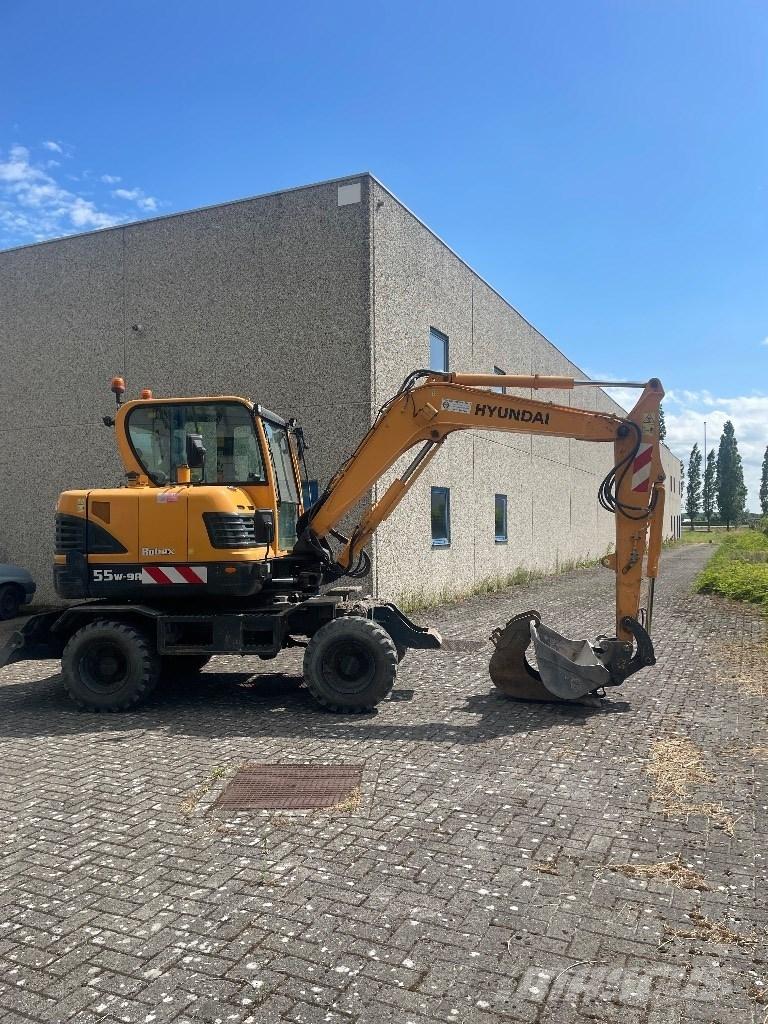 Hyundai 55w9a Ratasekskavaatorid