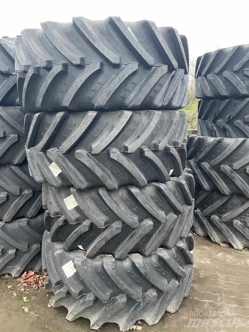 BKT IF 600/70R28 Rehvid, rattad ja veljed