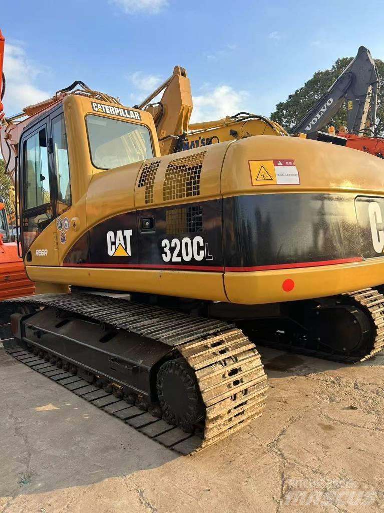 CAT 320 C L Roomikekskavaatorid
