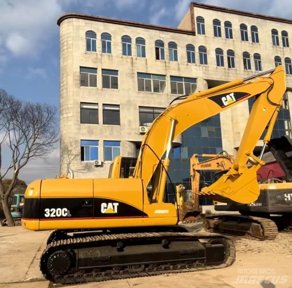 CAT 320 C L Roomikekskavaatorid