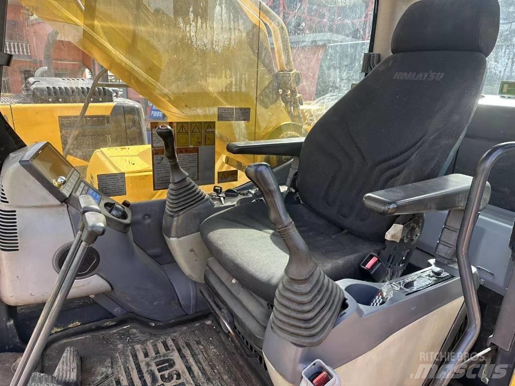 Komatsu PC 400-8 R Roomikekskavaatorid