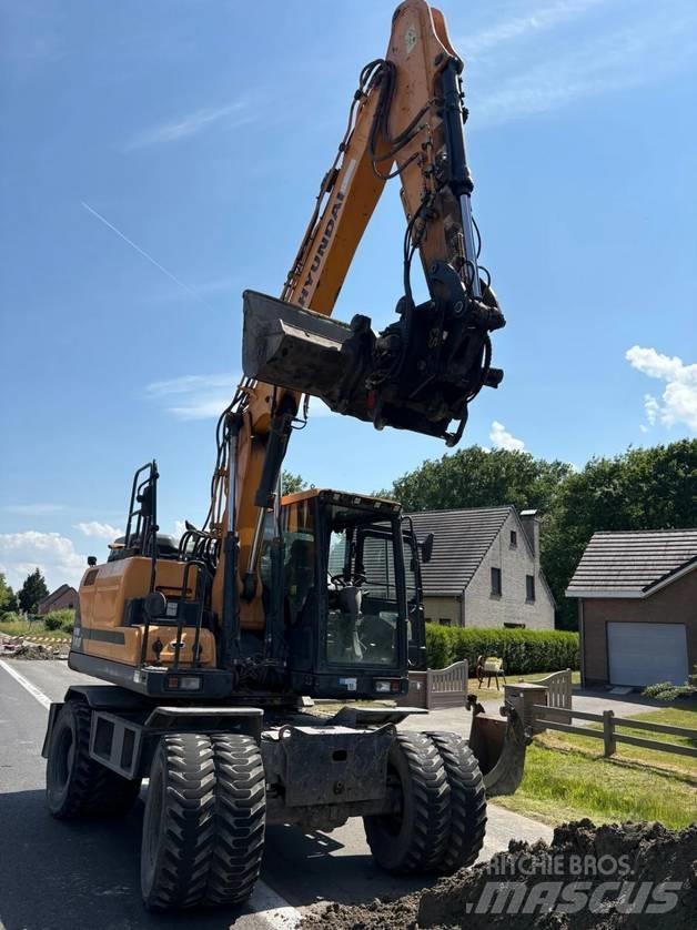 Hyundai HW 140 Ratasekskavaatorid