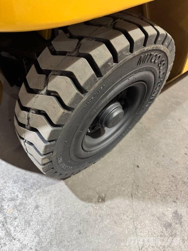 CAT GP 25 K Kahveltõstukid - muud