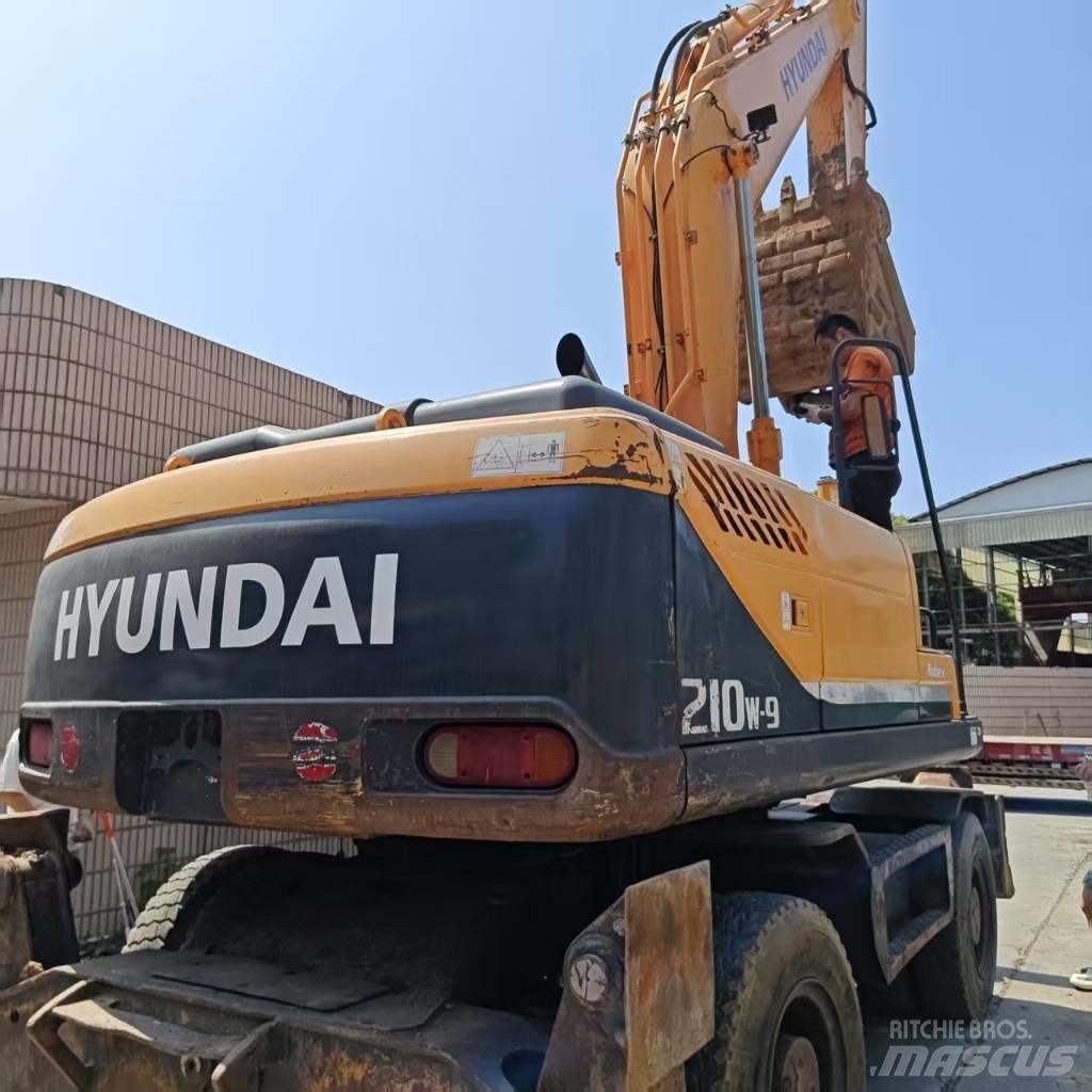 Hyundai R210w-9 Väikeekskavaatorid 7t-12t