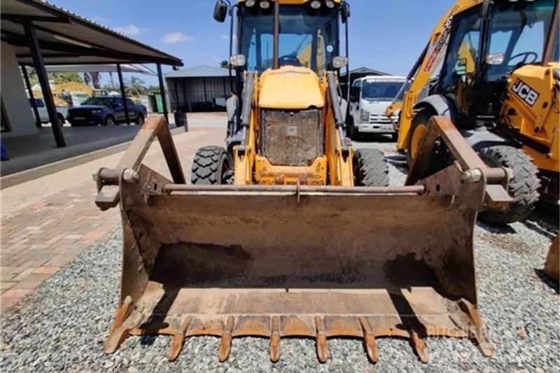 JCB 3CX 4X4 TLB Ekskavaatorlaadurid