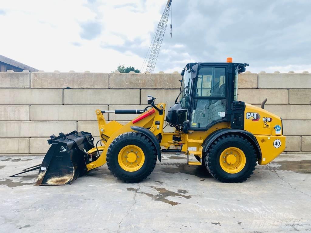 CAT 908-14a Rataslaadurid