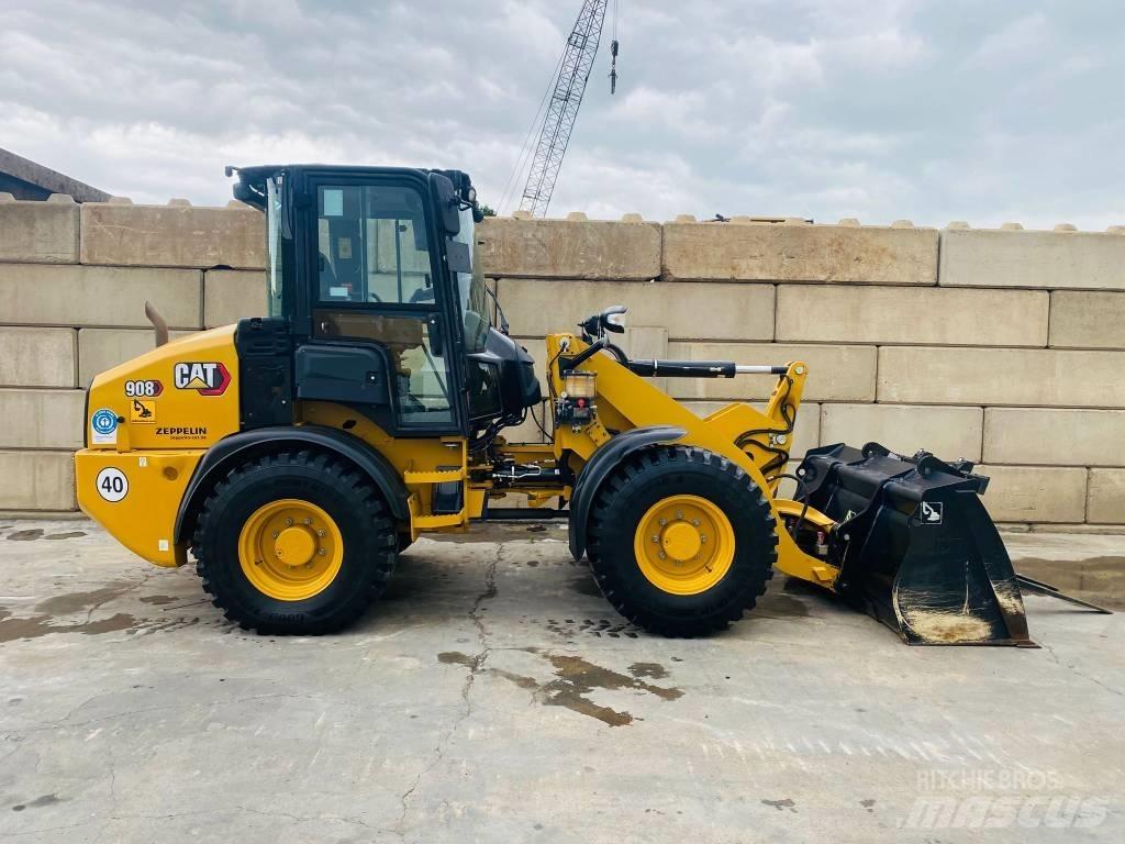 CAT 908-14a Rataslaadurid