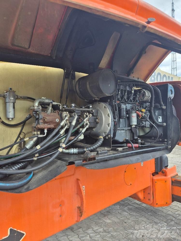 JLG 1250 AJP Iseliikuvad poomtõstukid
