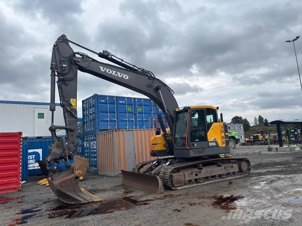 Volvo ECR235EL Roomikekskavaatorid