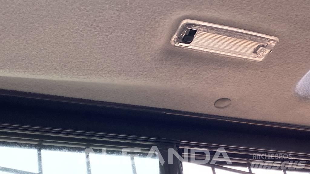 CASE SV 300 B Kompaktlaadurid