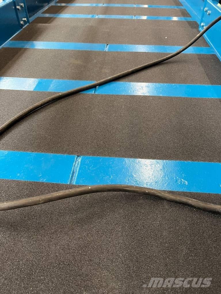  up richt X32N Käärtõstukid