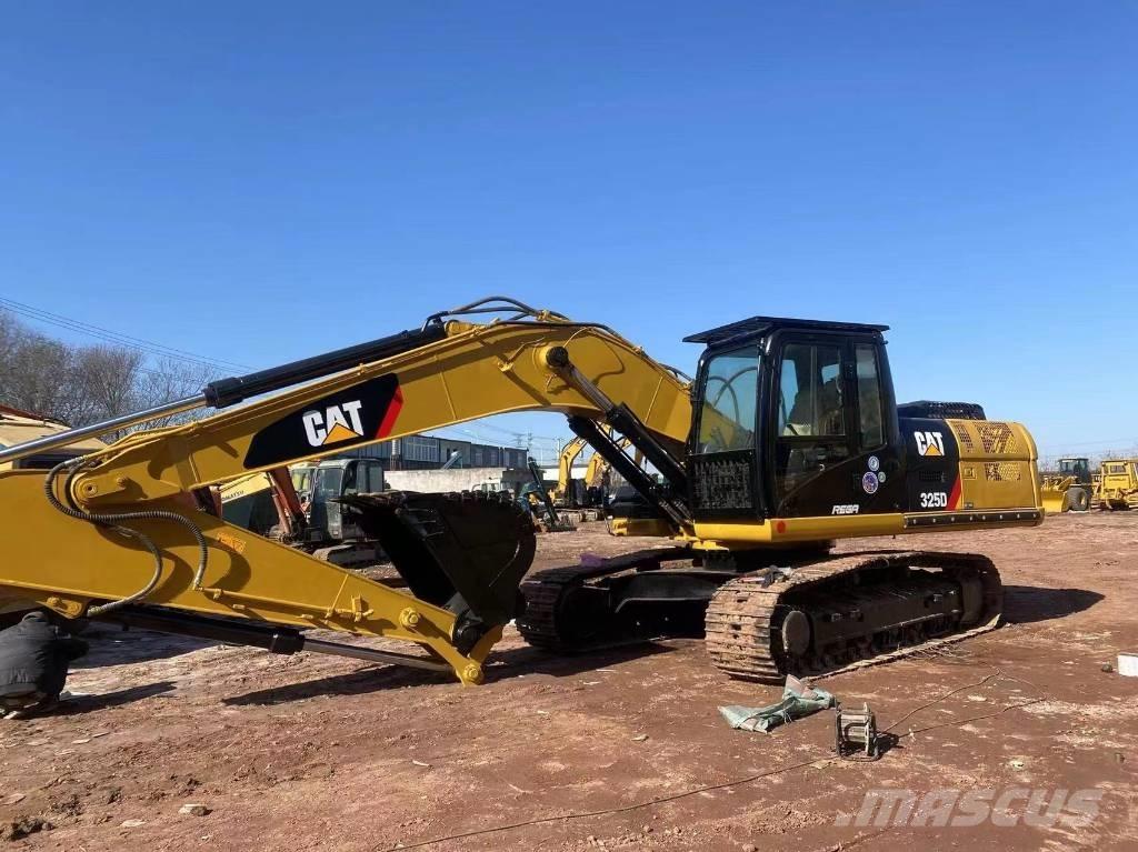 CAT 325D Roomikekskavaatorid