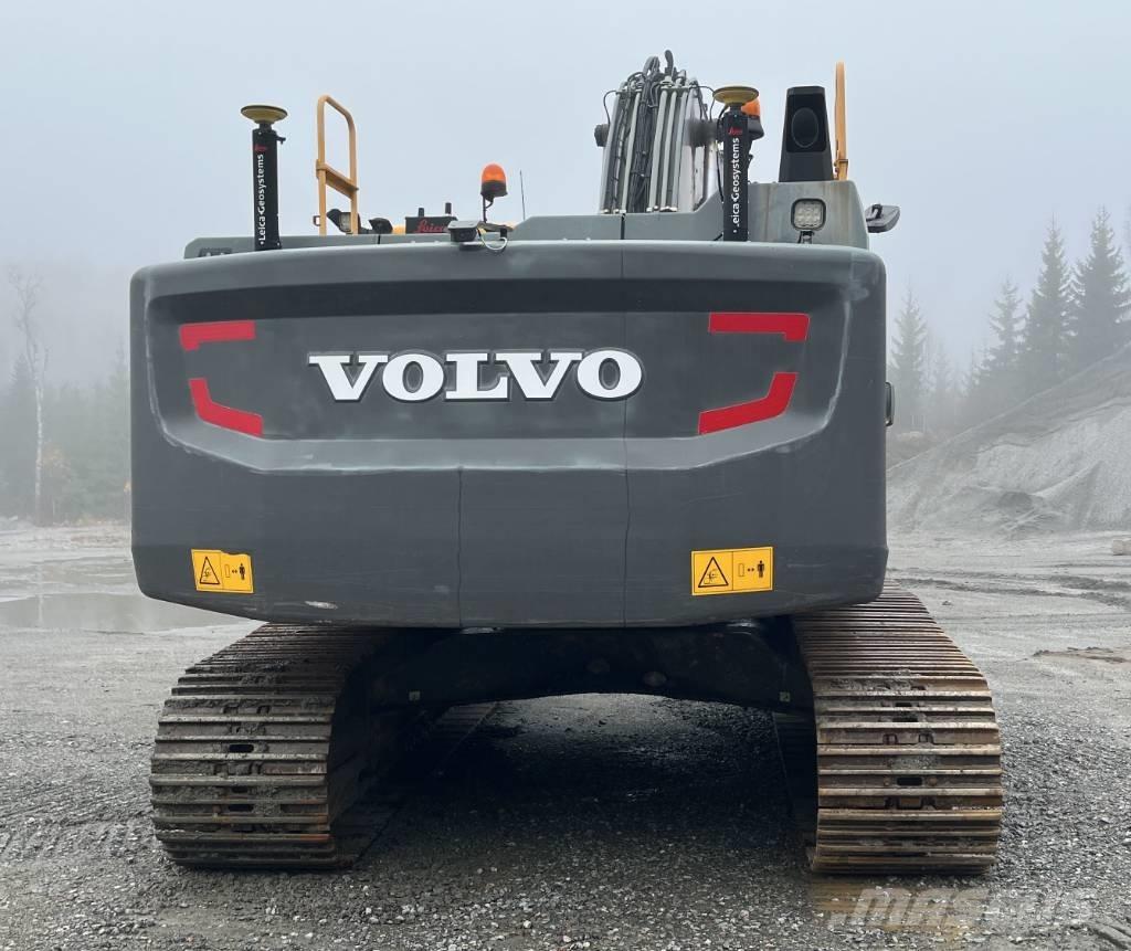Volvo EC 300 EL Roomikekskavaatorid
