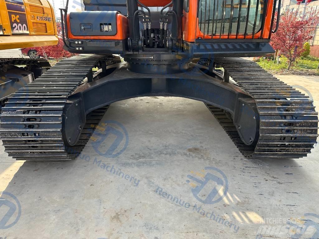 Doosan DX 300LC-9C Roomikekskavaatorid