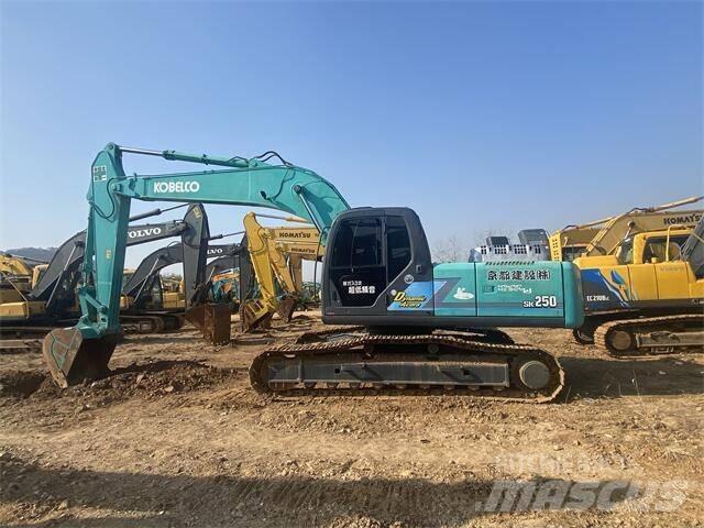Kobelco SK250-8 Roomikekskavaatorid