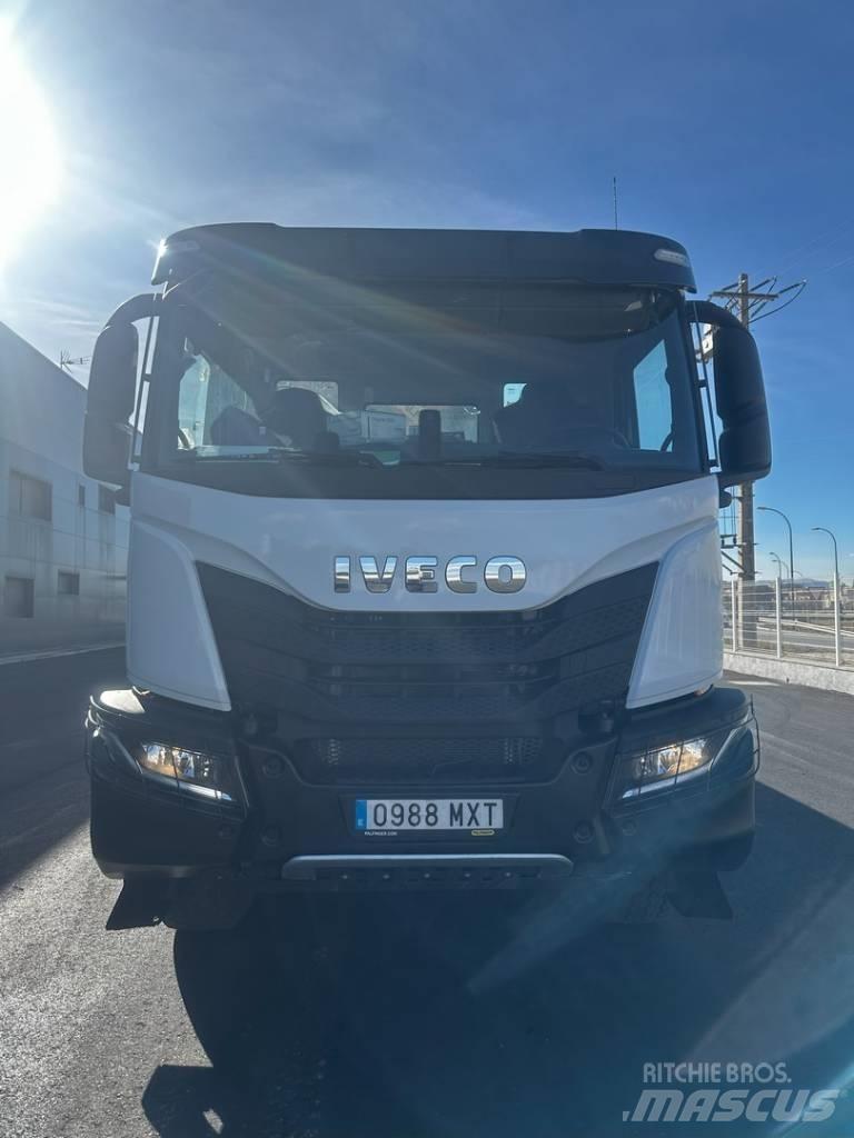 Iveco T-WAY 450 Kraanaga veokid