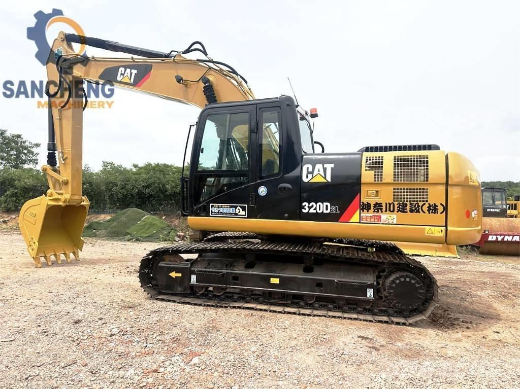 CAT 320 D Roomikekskavaatorid