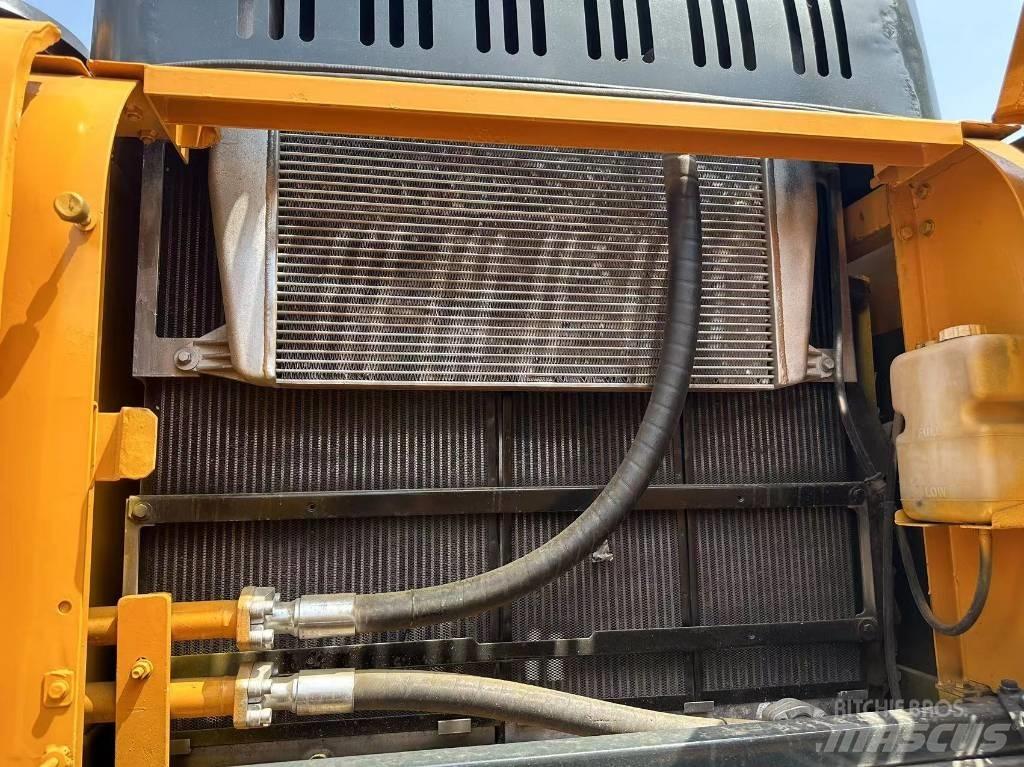 Hyundai R 305LC-9T Roomikekskavaatorid