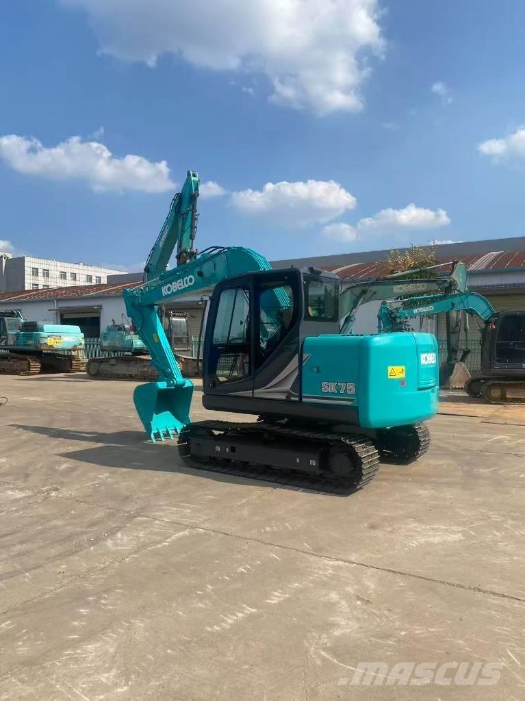 Kobelco SK75-11 Roomikekskavaatorid