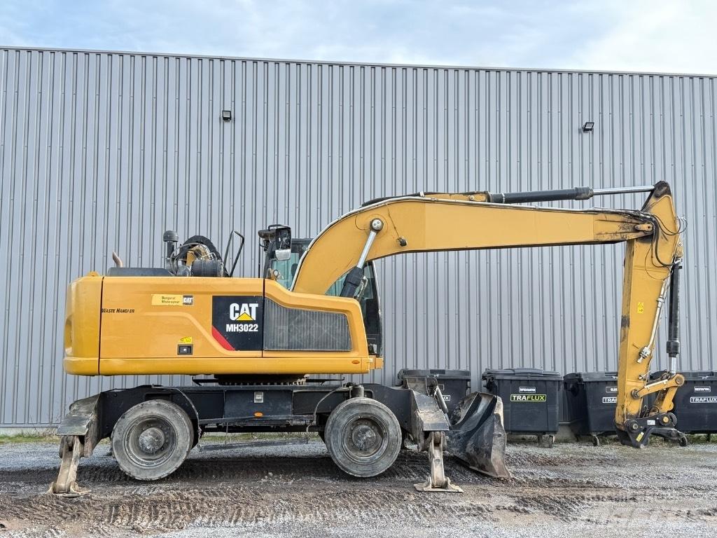 CAT MH3022 Materjalikäitlusmasinad