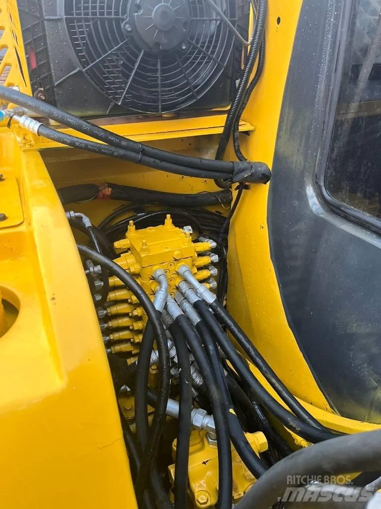 Komatsu PC 60-7 Roomikekskavaatorid