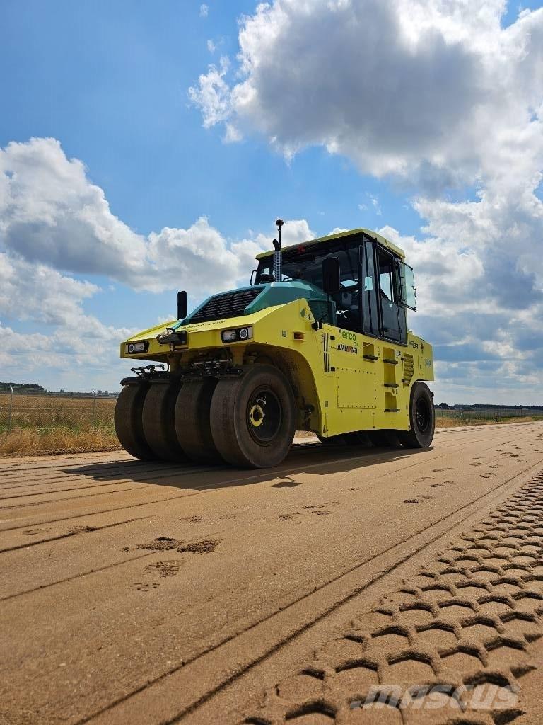 Ammann ART 240 Pneumorehvidega rullid