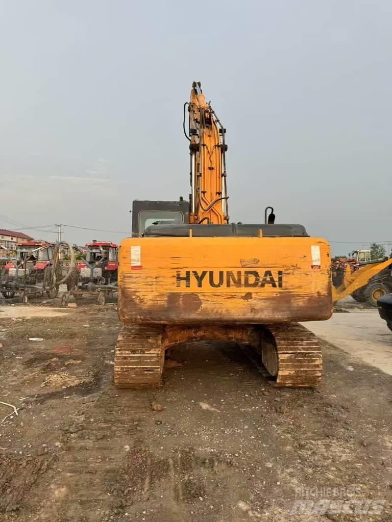 Hyundai 215lc-7 Roomikekskavaatorid