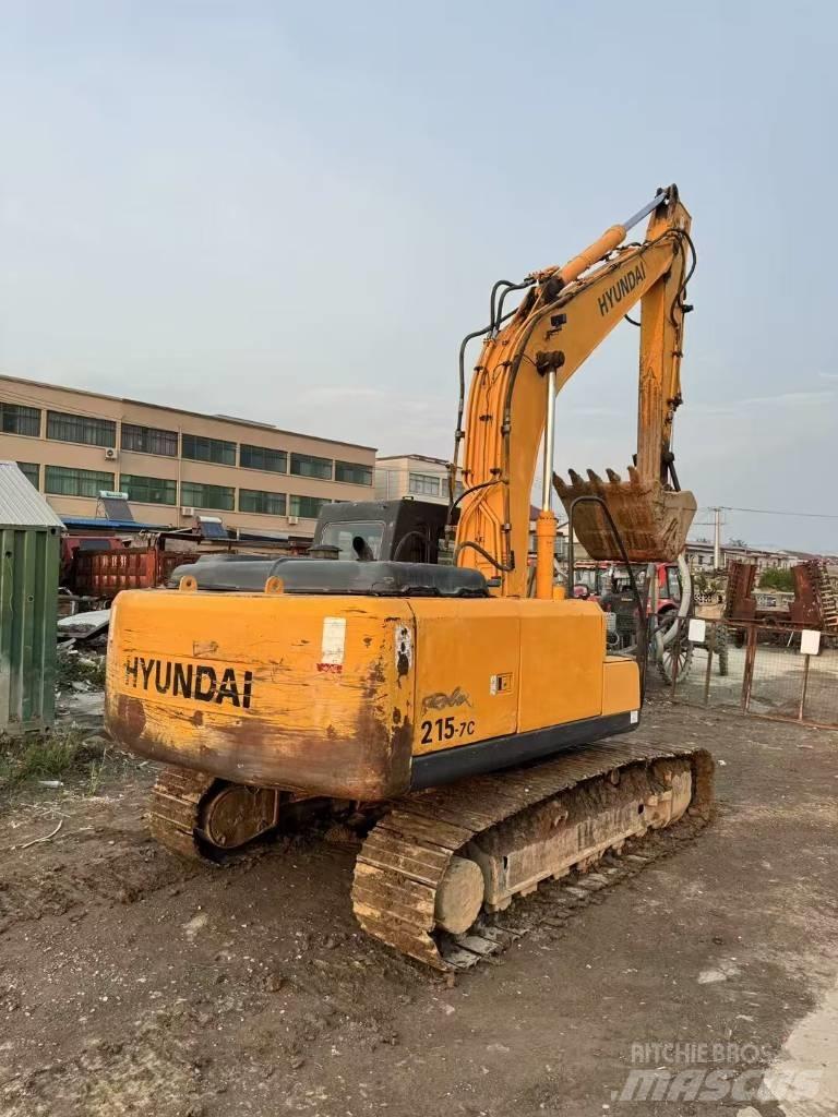 Hyundai 215lc-7 Roomikekskavaatorid