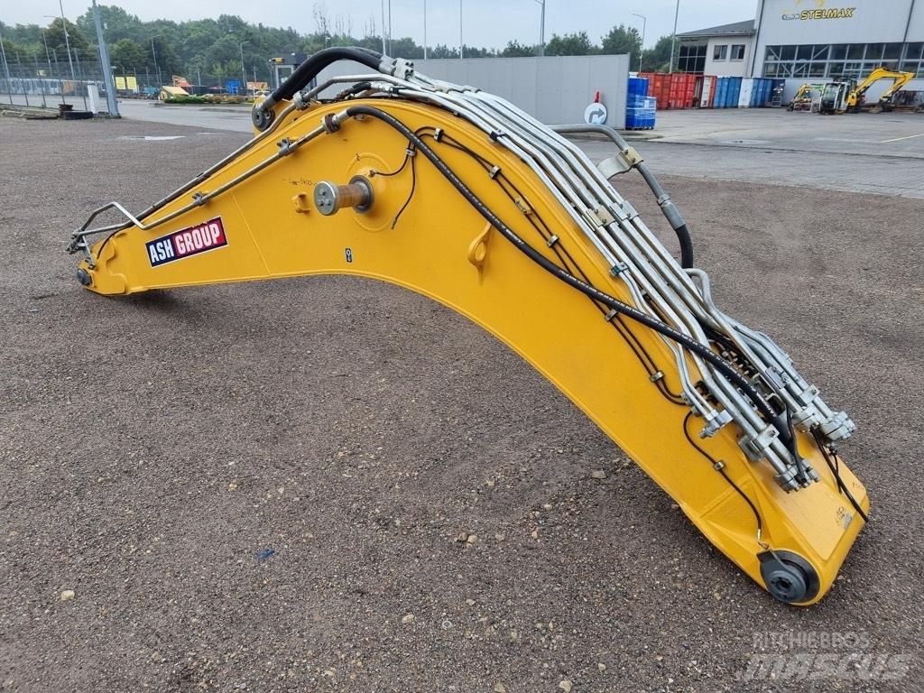 Liebherr R 906 ARM Nooled ja varred